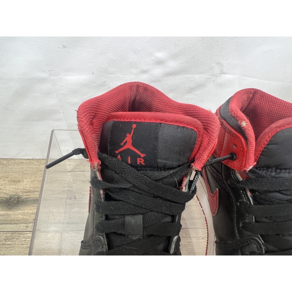 Nike Air Jordan 1 Mid Bred Youth Size 7Y Womens Sz 8.5 Black Red Sneaker Shoes - Picture 8 of 16